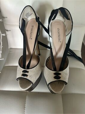 Shoe Dazzle Cream Linen Peep-Toe Platform Heels with Black Trim and Ribbon Ties